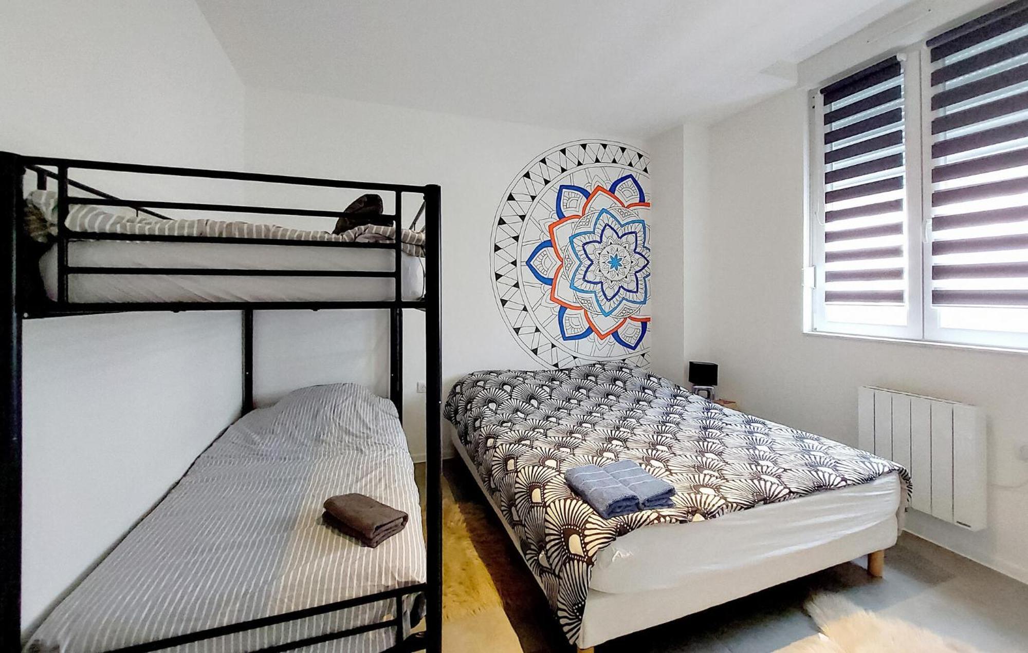 2 Bedroom Beautiful Apartment In เลอตีโญต์ ภายนอก รูปภาพ